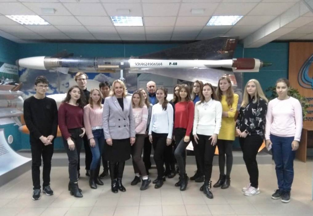 � ����� ���� - ���������������� �����������