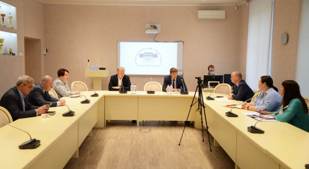 ��������� ��� ���� ��������� �������� ��������������� ����������� � ������� ������� - ���������������� �����������