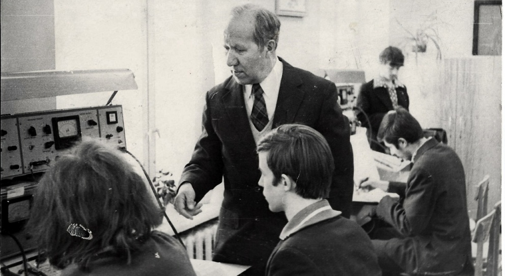 ����� �������� ����. ������������� �������� ������������ �������������� � ���������� � ���� ����� - ���������������� �����������