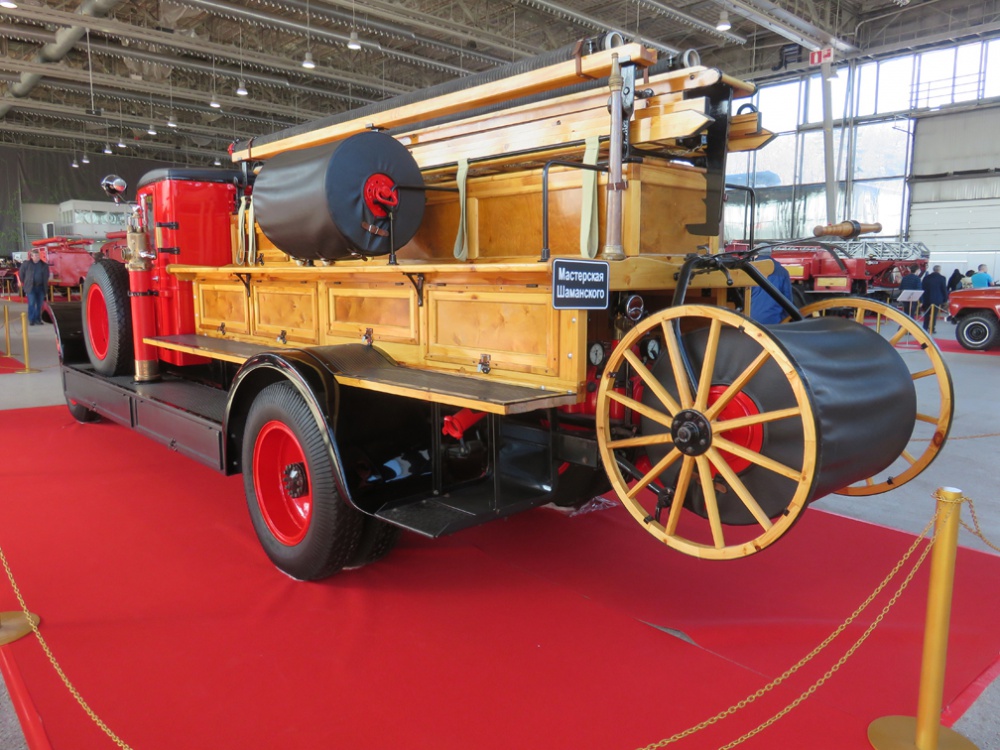 �������� �Old Timer Galary� - ���������������� �����������