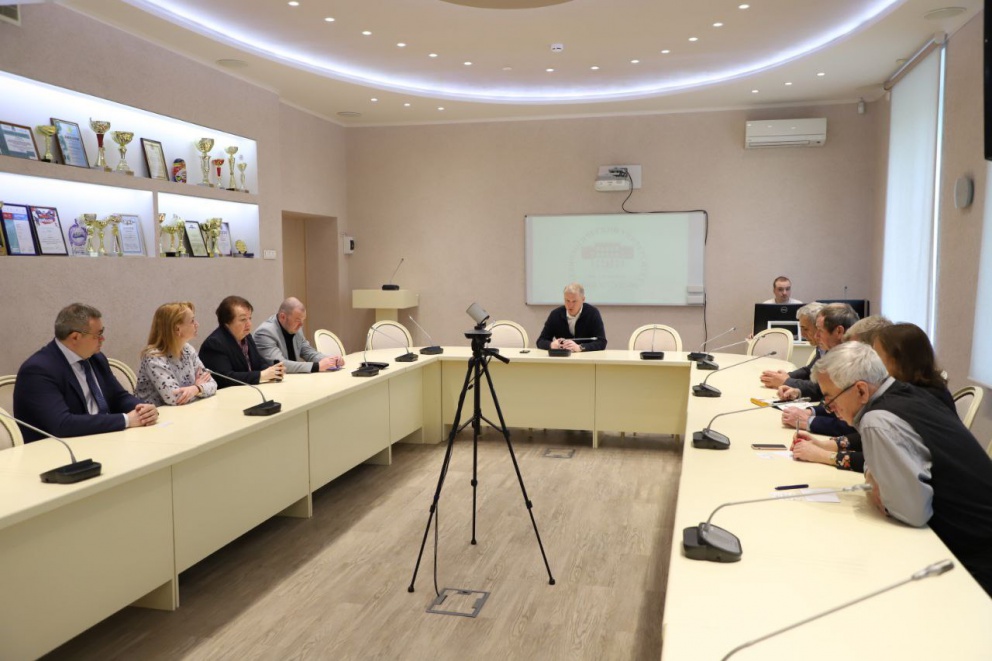 ��������������� ����������� � �� �������� ����������� ��������: ����� ��������� �������������� - ���������������� �����������