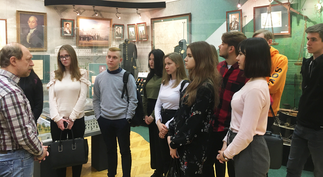 Студенты посетили Музей истории российской таможни - «Технологический университет»