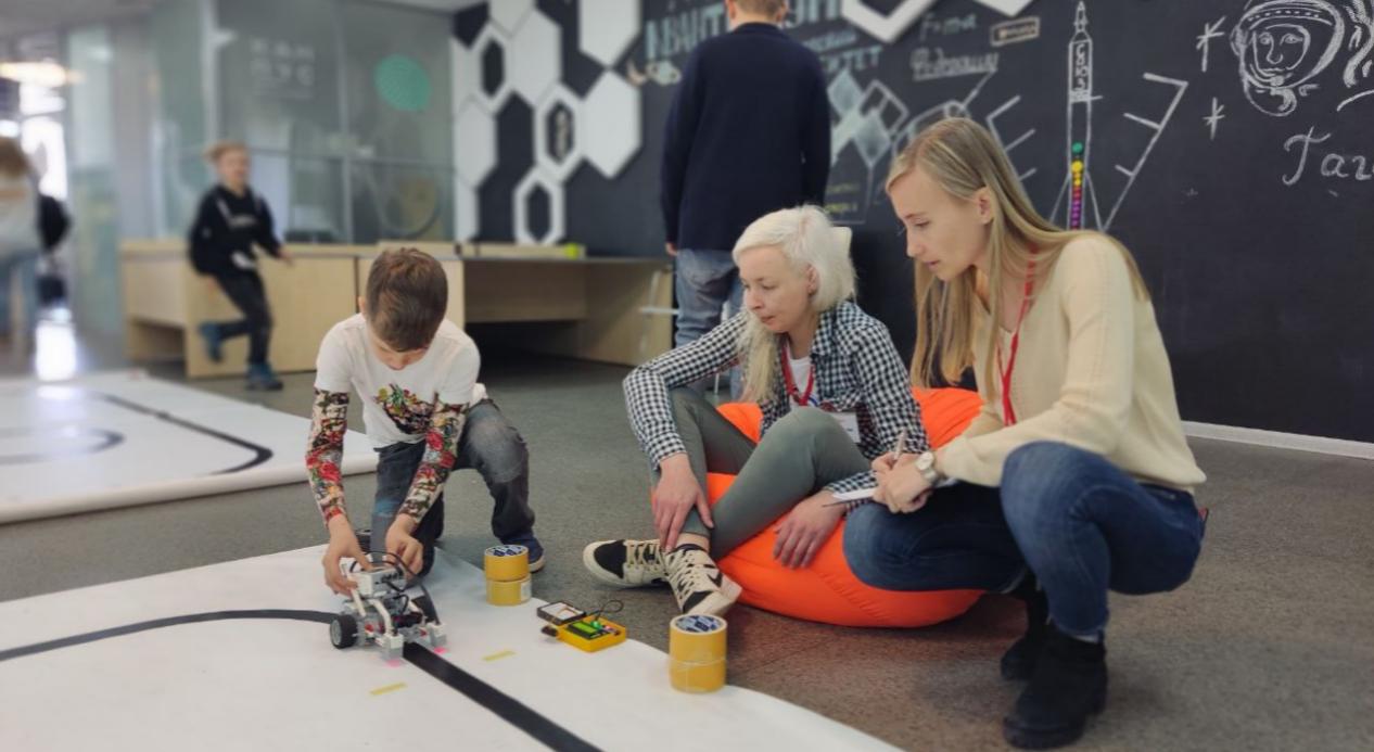 Продолжается регистрация на Региональные открытые соревнования Московской области по робототехнике «КосмоRobots»