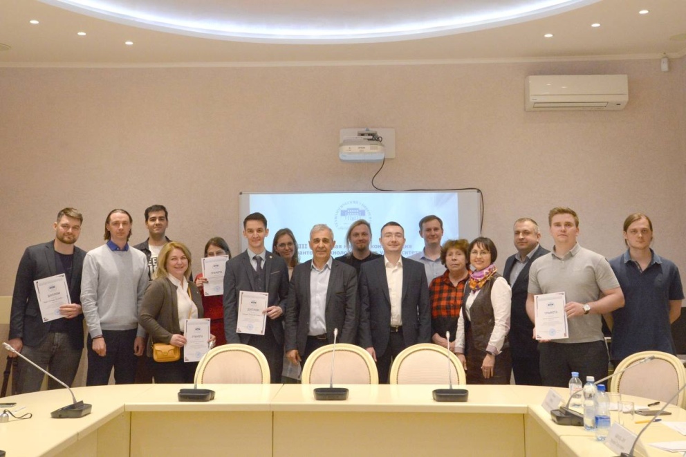 21 ������ - ������������� ���� ��������� - ���������������� �����������