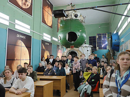 ����� 800 ���������� �������� ������� ������������ �������������� � ���������� ���������������� ������������ ��. �.�. ������� � ������� �������