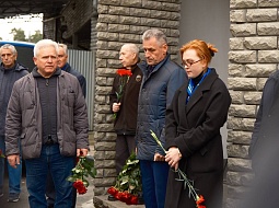 16 ������� ������ �������� � ��������� ������� ������������� ����� ����� ������������ ��������