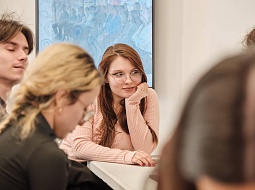 ���������� �������������� ��������: 16 ������ - 8 ��� 1945