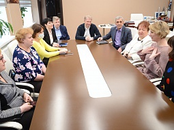 �������� ������� ��һ � ����� ������� ������������