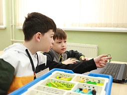 � ������������ ���������� ������������ �������� ������������� �� ������������� ������Robots�