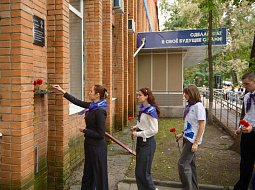 ���� ������������ � ������ � �����������