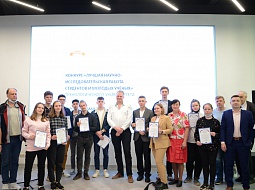 � ������������ ��������� ����� �������� �� ������ ����