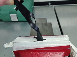 �������� ������������ ������ ���� ����� � ������ � �������������