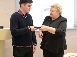 �������� ������������ ������������� ����������� ���� � ���� �� ������ � ������ 