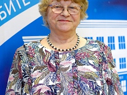 �������-������