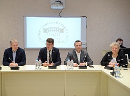 ����� �������� ������� �� ������ ��������� � ����� �.�. ������ ����� ��������� � ��������������� �����������