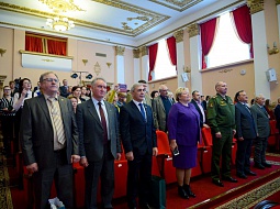 � ������������ ������� ����� ������ ��������� � �������������� ��������� ����