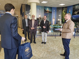 ����� ��������� ��������� ���� � ��������������� �����������