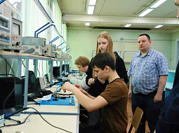 ����� 800 ���������� �������� ������� ������������ �������������� � ���������� ���������������� ������������ ��. �.�. ������� � ������� �������