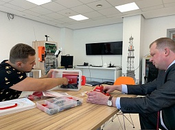 �������� R:ED � �������. ���� �������������� � ������� ������������� � �������� ����������