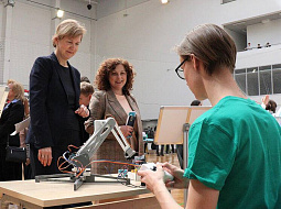 ������� ������ ������������ � ���������� �������� ������ ��������