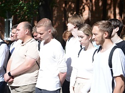 ���� ������������ � ������ � �����������