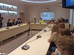 ������� ��������� � �������������� �.�. ������