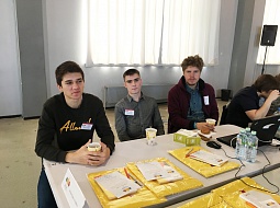 ������� ������������ ����� 50 ������ � ���������� ���������������� ICPC 