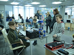 � ������������ �������� ������������ ������������ �����Robots