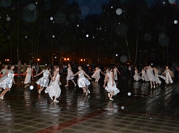 ����� ������ �������� � ���� ������� ������������� ����� ������ � �������