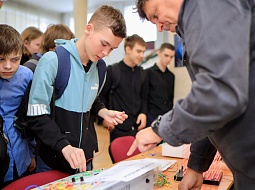 ���� �������� ������ � ��������������� ������������ ��. �.�. �������