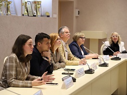 � ������������ ������ ������-���������