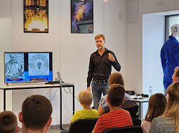 ������������� ������������ �������� ������ �� ������������ � �������� ����