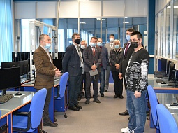 ����� �������������� ������ ������������ ���������� � �����������