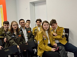 ���� ���