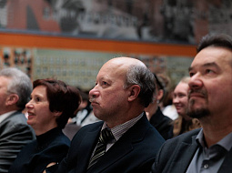 ����� �������� ������������ ���