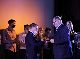 ��������� ����� � �������� ������������ �������������� � ����������